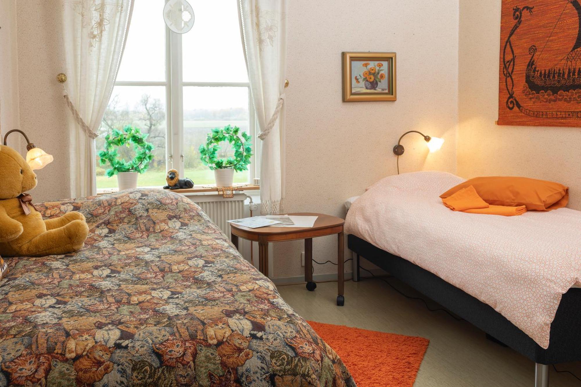 Christinas Gaestgifveri B&B Ervalla Exterior photo